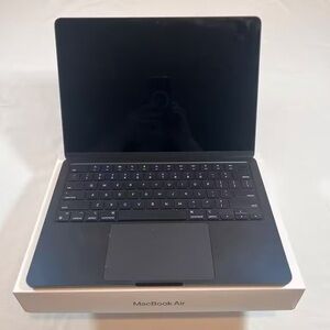 Apple MacBook Air M2 Chip 8core CPU 13.6” Display Midnight Color AS IS For Repai